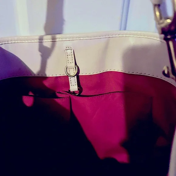 Coach Shoulder Purse 👜